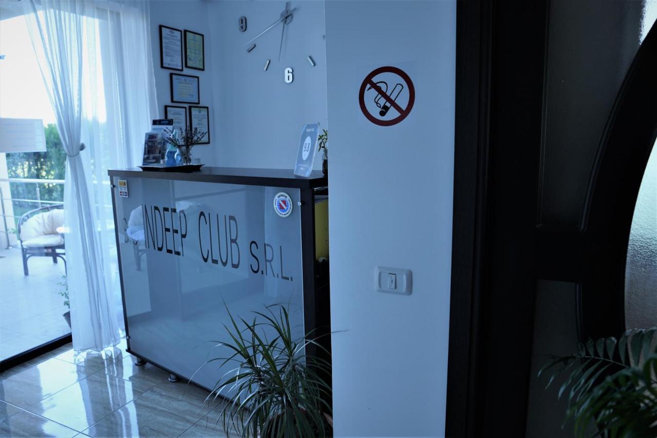 ホテル Indeep Club Cumpăna エクステリア 写真